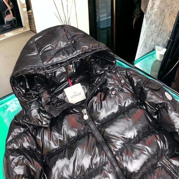 Moncler Men's and Women's Black Down Jackets - Picture 2 of 7